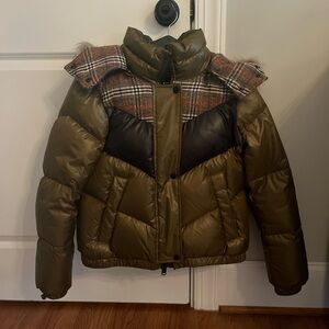 Marc New York Women’s' Olive and Black Puffer Coat. Size M.
